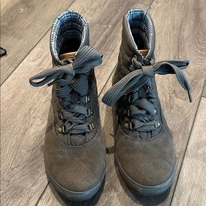 Women’s Gray/Brown Boots